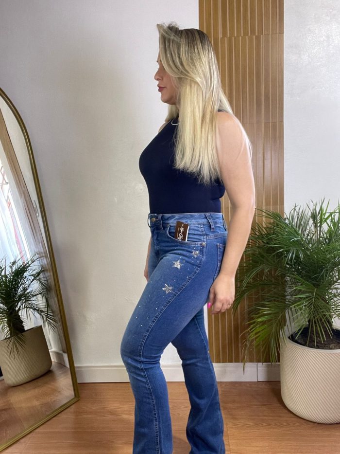 calça jeans country com aplique calça jeans country com aplique