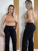 calça jeans preta estonada