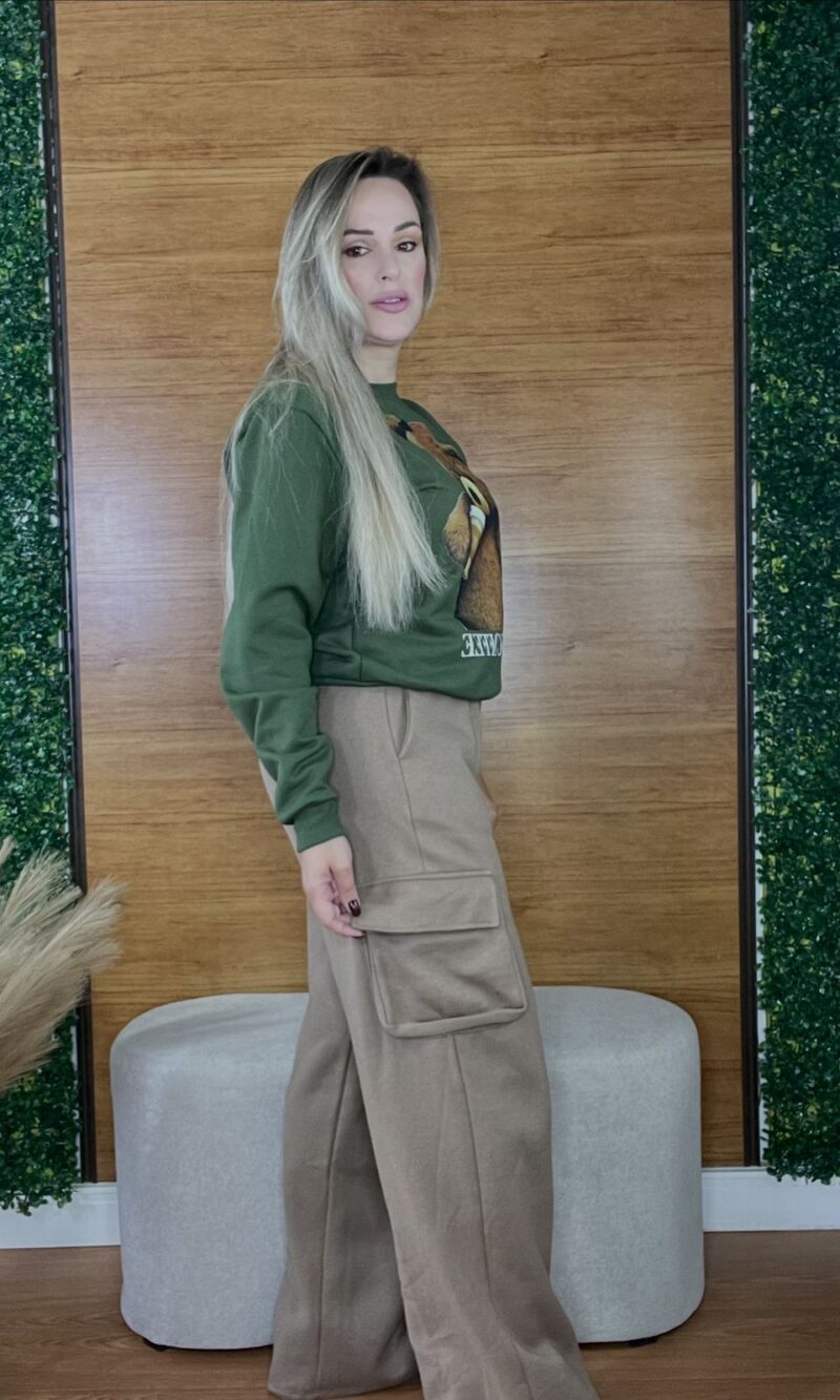 calça pantalona cargo moletom peluciada calça pantalona cargo moletom peluciada