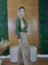 calça pantalona cargo moletom peluciada