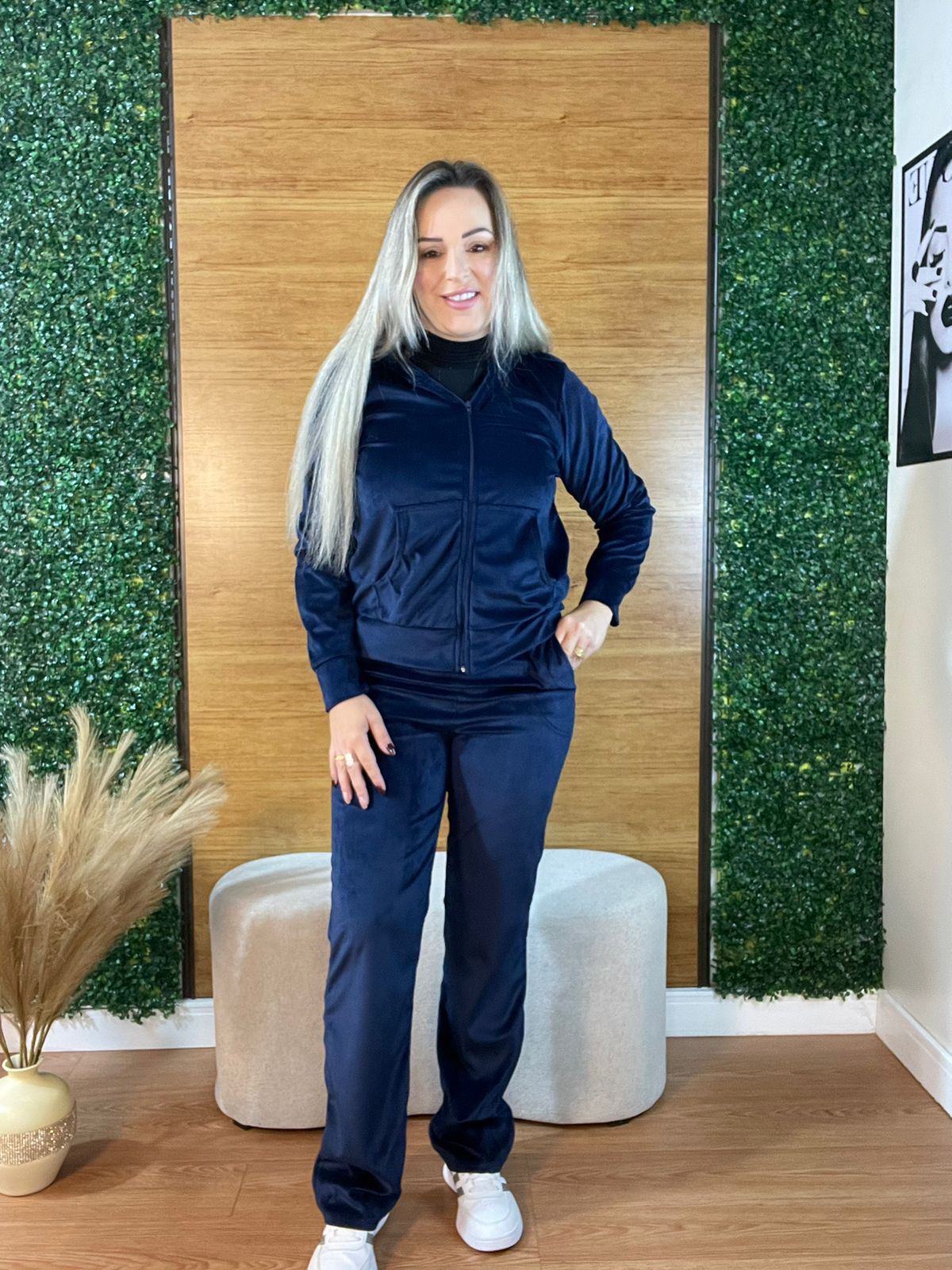 conjunto feminino plush agasalho veludo azul marinho conjunto feminino plush agasalho veludo azul marinho
