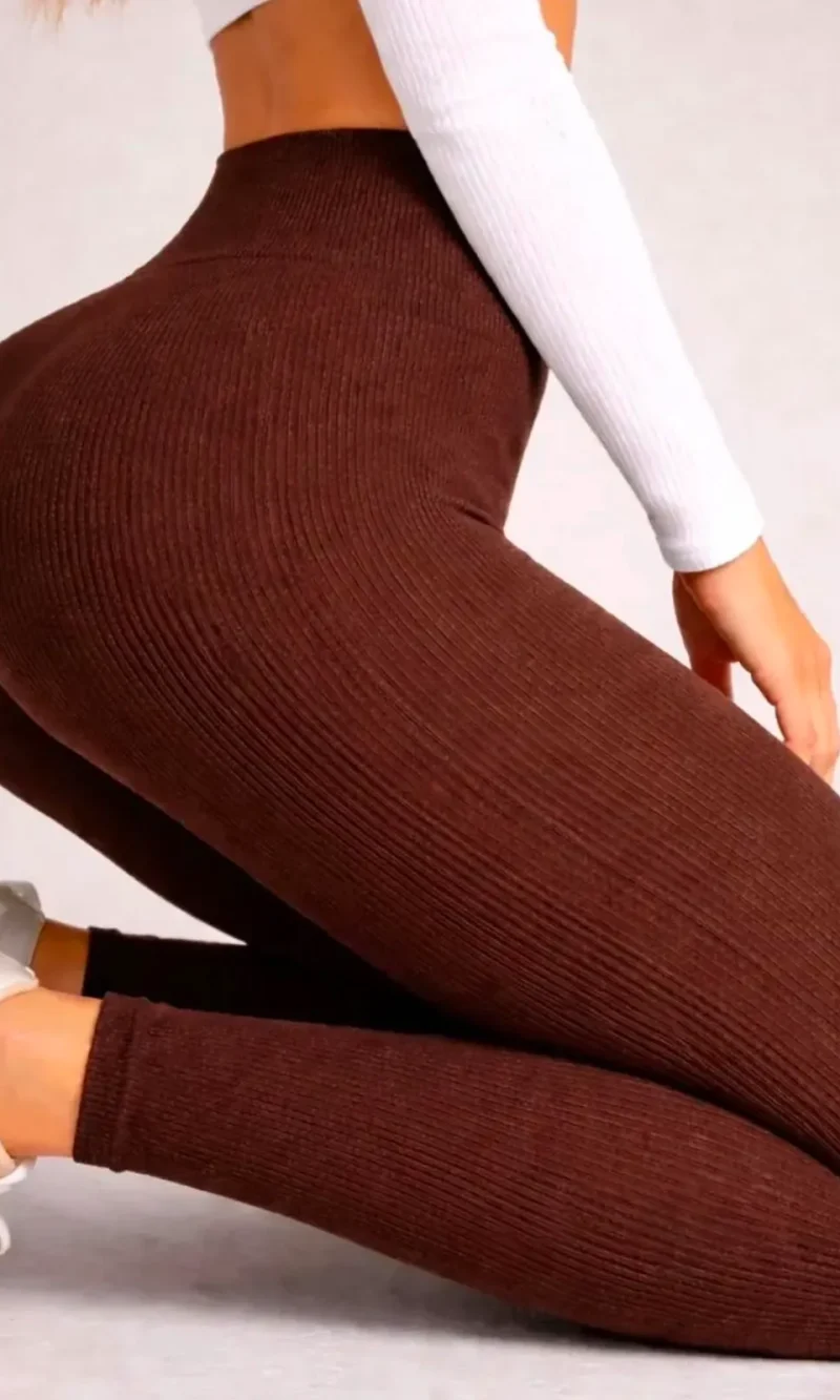 legging canelada peluciada forrada marrom legging canelada peluciada forrada marrom